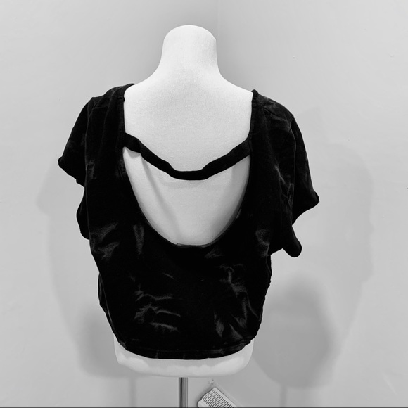 F21 Tie-Dye Distressed Studded Crop Top - Picture 3 of 4